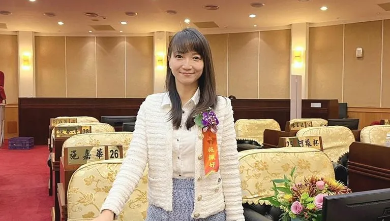 彰化無黨美女議員參選鹿港鎮長　前鎮長妻子成最大假想敵