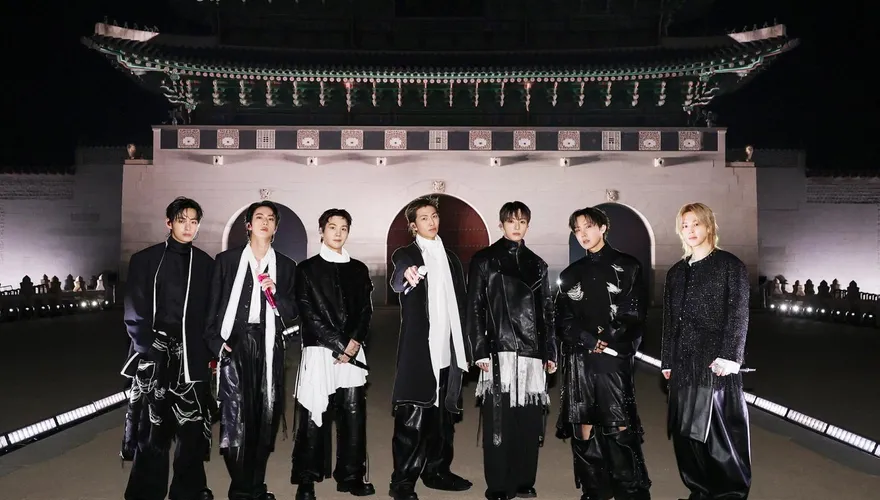 影/直擊BTS光化門演唱會超狂盛況！逾4萬人舉紫燈應援