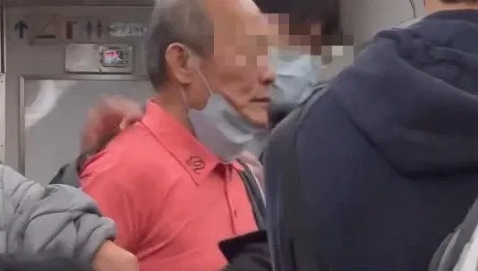 影/自強號翁車廂內發酒瘋爆粗口揍人　桃園站被拉下車