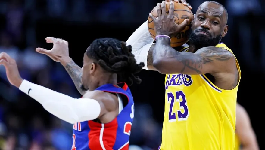 NBA/康寧漢氣胸缺陣！活塞詹金斯轟30分　湖人無緣10連勝
