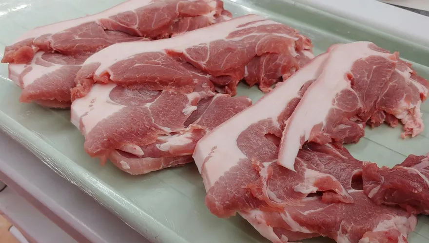 低價牛肉竟是母豬肉！陸家族分工造假　主犯判刑15年、罰697萬