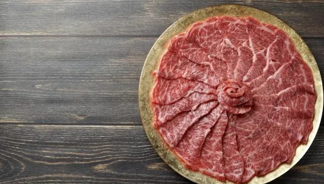 瑞典研究：帶APOE4基因者少吃肉　失智風險恐增逾2倍