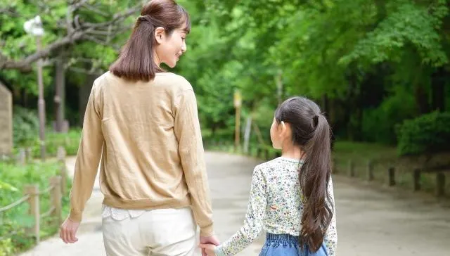 照顧全家卻失眠、胸悶？醫：長女長期壓抑恐釀身心危機