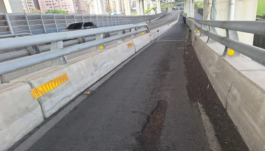 記得改道！三重區新北大橋機車道4/8-13夜間道路銑鋪