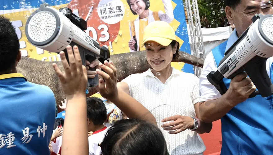 綠側翼抹黑翻車！柯志恩霸氣踢館竟被封鎖　網暴動酸「民進黨怕了」