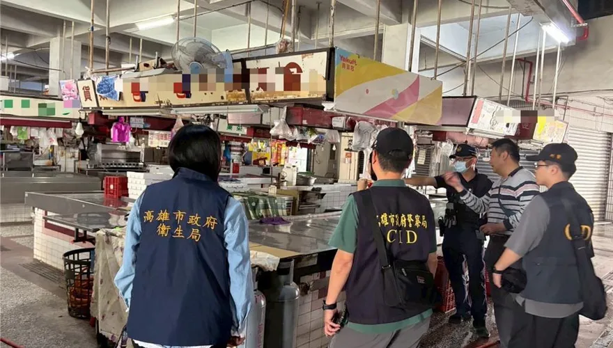 正義市場春捲中毒！業者無保險消費者恐求償無門　高市府大動作下令了