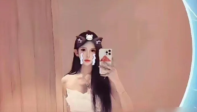 女網紅斷腿流連柬埔寨街頭！強勢回歸大聊秘辛...下秒被消失