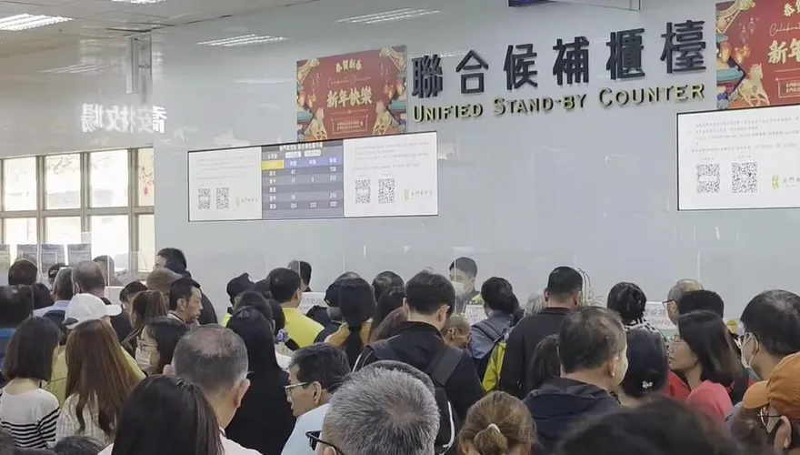 薔琵亂交通！金門逾千人滯留立榮華信加開班機 　軍機6架次出動