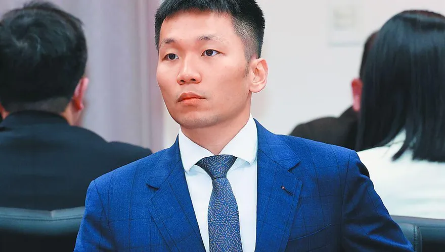鄭世忠閃辭不單純？李洋竟不知情　凌濤驚爆「水太深」