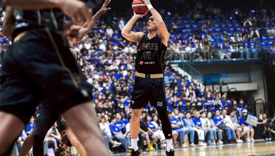 PLG/引退賽創本季得分新高！林志傑狂轟21分　率勇士大勝