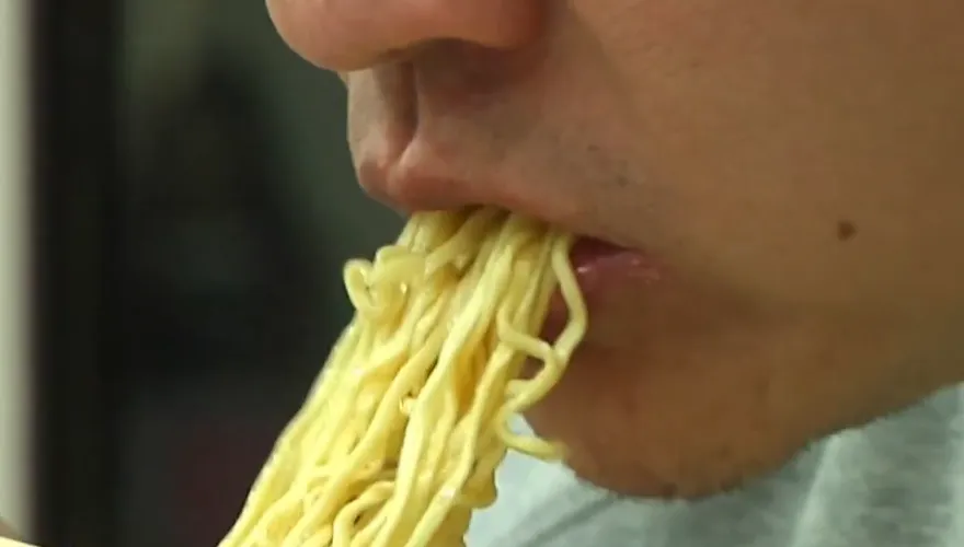 麵食熱量排行榜！營養師：雞絲麵、鍋燒麵高鈉又高熱量