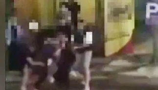 影/新莊藥妝店成女人戰場！店長對尬工讀生　男友4打1
