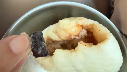 台中知名湯包內餡藏「尖銳生鏽鐵片」！　店家竟求別檢舉
