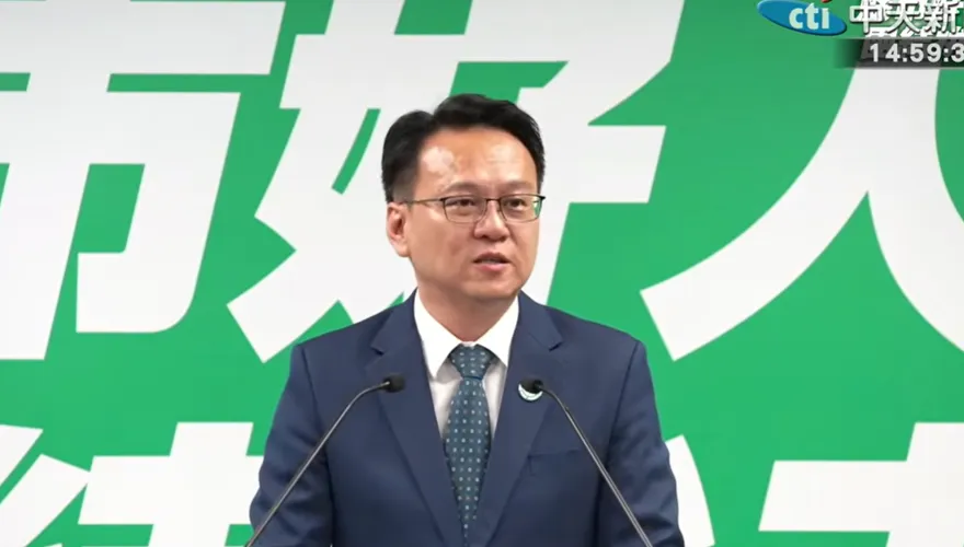莊競程去年反對如今喊普發1萬！白營挖舊帳怒轟：綠能你不能？
