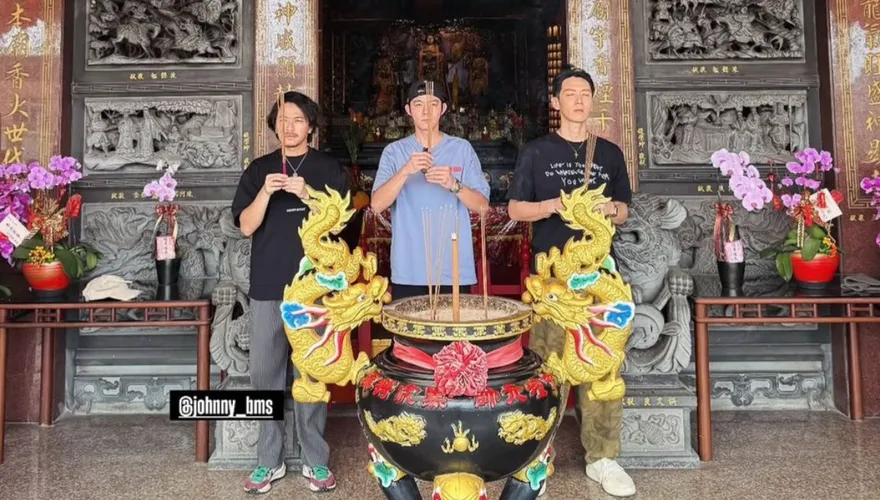 被爆帶舒華見家長！柯震東同框王柏傑、楊銘威拜拜揭現況