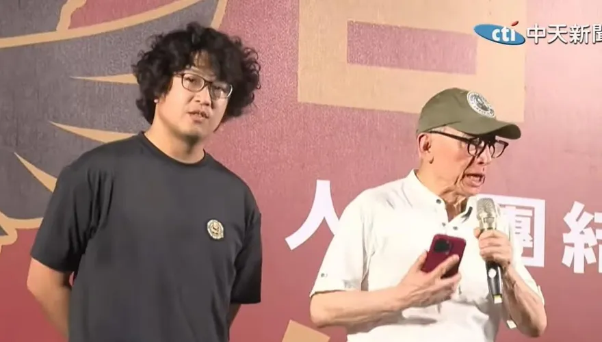 被蔣萬安酸爆怕了？沈伯洋嚇到切割曹興誠　臉書急滅火？