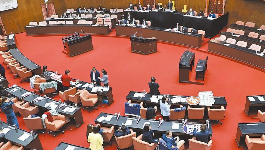 軍購案不只3800億？連勝文表態了：不能讓「賣花賣酒賣鞋」變軍火商