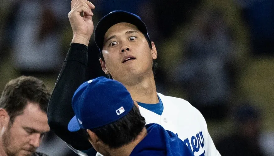 MLB/百歲原爆倖存者圓夢！大谷翔平主動上前簽名握手　暖舉感動全網
