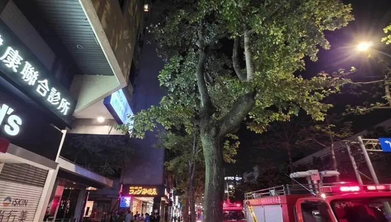 北市大安區陶板屋餐廳火災！疏散85人無傷亡