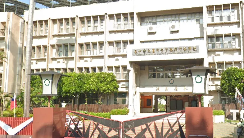 外牆施工！台中女中學生怒「教室沒冷氣」　校方：最快5月裝回