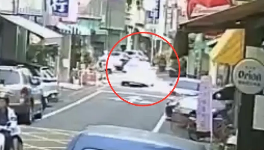 影/屏東黑白切少東遭挑斷手腳筋　遭撞車擄走畫面曝