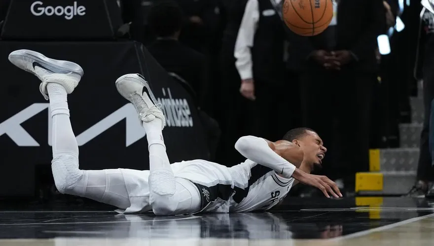 NBA/文班亞馬重摔腦震盪　醫：若仍服抗凝血劑恐顱內出血