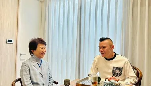 白營第一槍！江和樹表態挺盧秀燕戰2028：台中出總統
