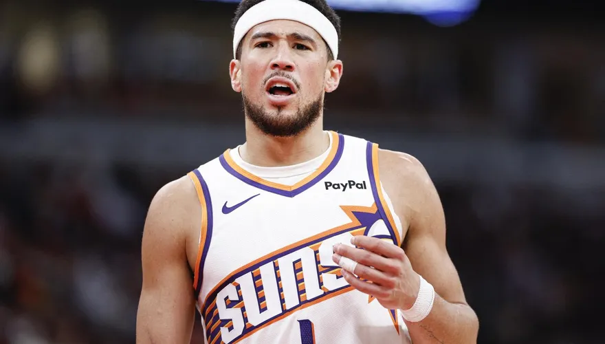 NBA/撤銷技犯但重罰布克110萬！聯盟：裁判「黑哨」毫無根據