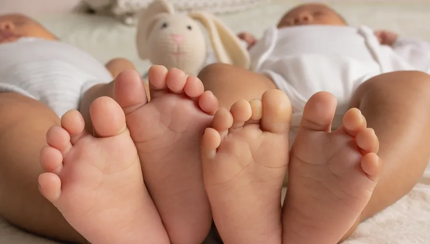 虐死2歲女童！台中男酒後脾氣差、曾「倒插香」一路衰