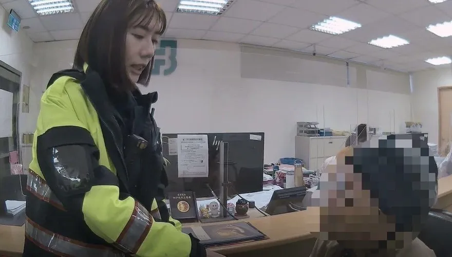 台東和尚動凡心中詐團陷阱！高挑美女警幫踩煞車保住192萬