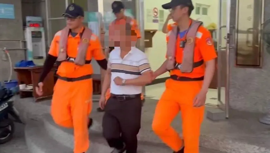 小琉球驚傳騷擾海龜！ 男陸客遭拍片送辦