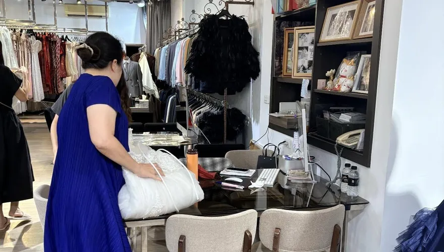 獨/要讓妳美美的走！店家助圓夢、台南慘死女警「婚紗曝光」
