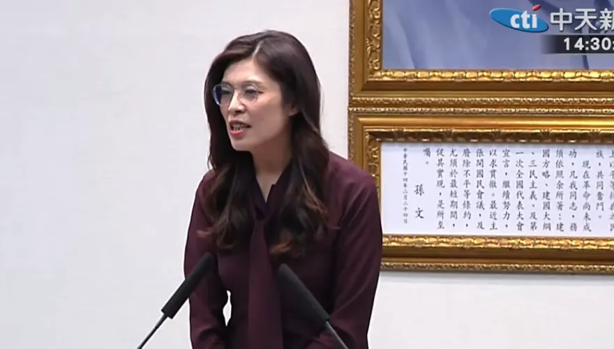 鄭麗文培訓營驚傳大爆料「馬英九狀況很差」！批趙少康難溝通講話沒人信