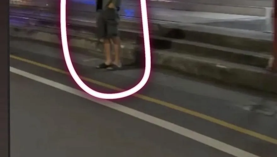 影/宜蘭羅東鬧區驚見長刀男徘徊！　警循線逮到人了