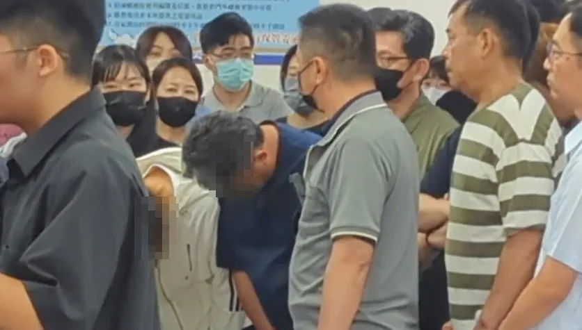 台南女警遭輾斃！女大生今現身靈堂　「90度鞠躬」致歉