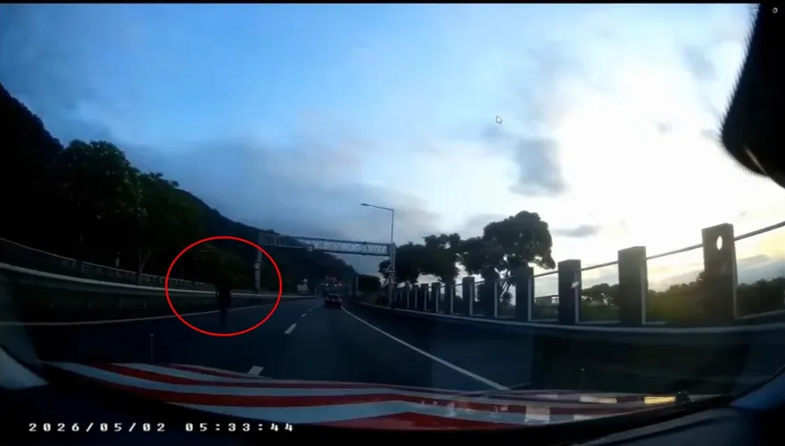影/國5索命黑影！婦人「視力模糊」闖內側車道　連假駕駛急閃
