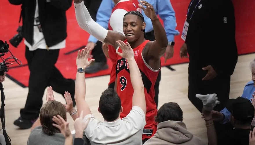 NBA/暴龍幸運進球「意外讓湖人多休2天」　詹皇：感謝RJ