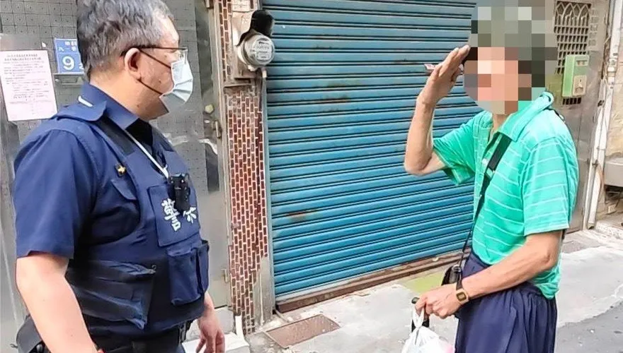 高雄66歲散步翁忘了回家的路　巧遇警巡邏護送返家
