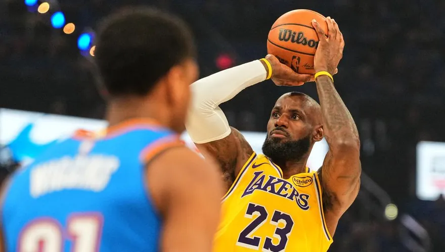 NBA/湖人慘敗問題出在哪？　詹皇：在場均37分的那位