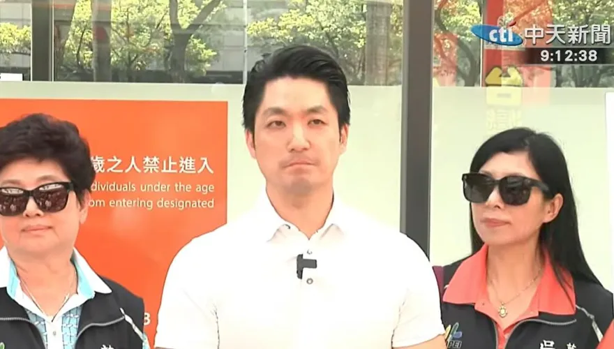 王世堅讚他一句惹火了周玉蔻！蔣萬安反應曝光