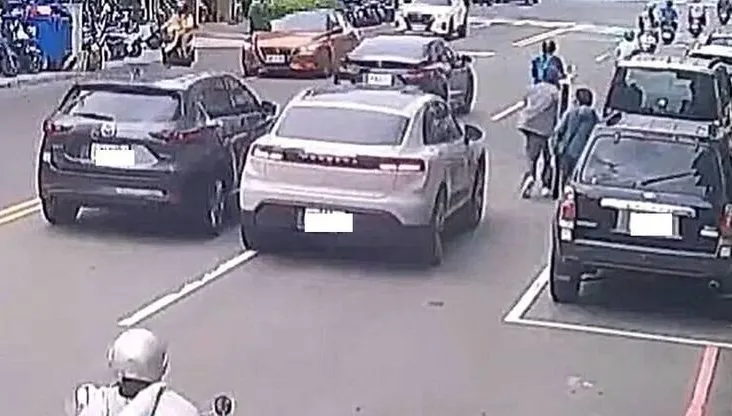 彰化火車站前驚悚「豪車行人地獄」！警方找到監視器畫面