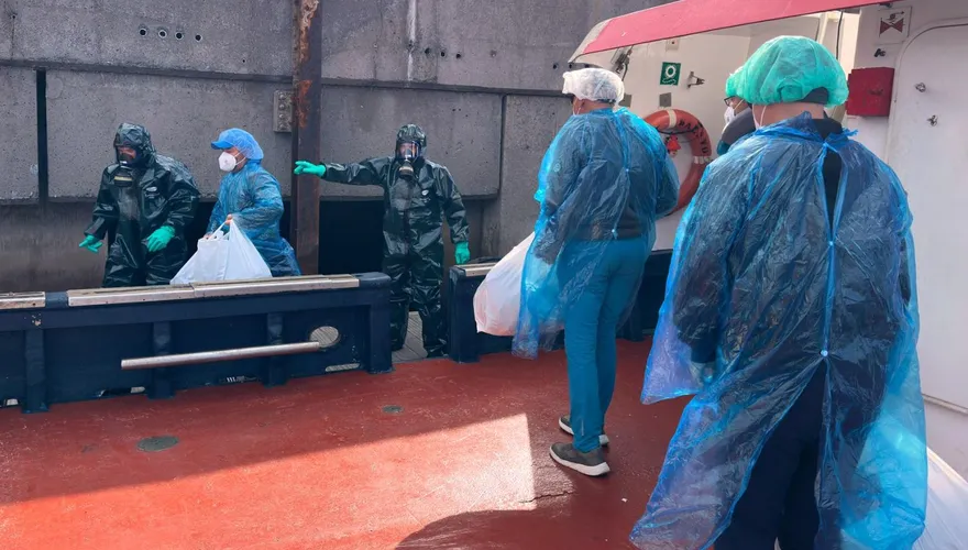 爆漢他疫情郵輪抵西班牙外海　近150船上人員展開分批撤離
