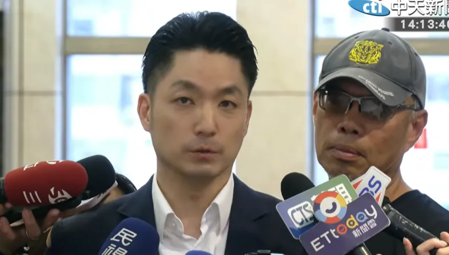 中正紀念堂驚見「蔣介鼠」！蔣萬安：會與中央轄管場域一起努力