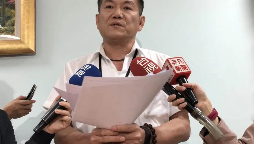台鐵勞工董事遭控「詐領乘務加給76萬」！今晨10萬交保