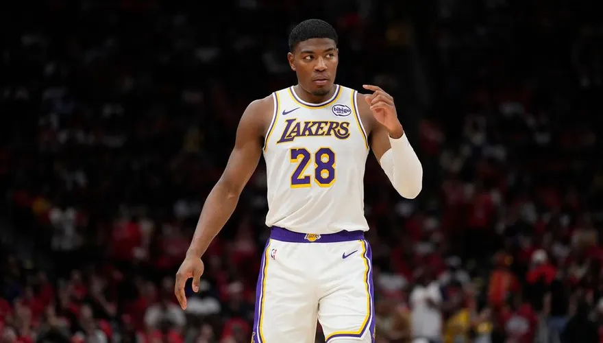 NBA/手感火燙的八村壘最後一擊坐板凳！湖人主帥離奇調度遭砲轟