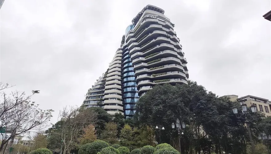陶朱隱園再傳成交紀錄！每坪單價跌破300萬創新低