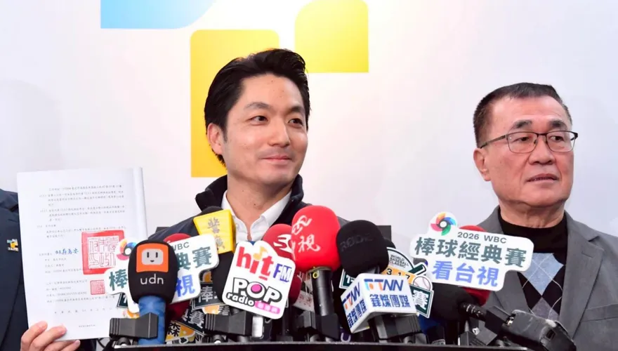 台北市長「沈伯洋vs.蔣萬安」挺誰？網路投票太震撼　破7成挺他