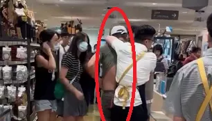 影/南投「攝狼」現蹤大賣場！抓包偷拍私密照　警即刻送辦
