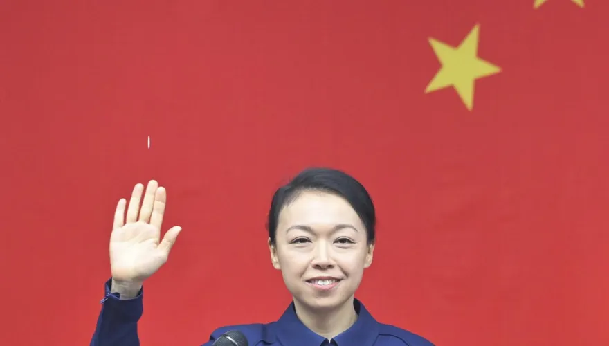 博士警司出身！首位港產太空人起底　黎家盈曝「最難熬」訓練