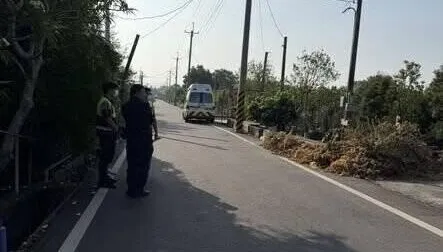 彰化男倒臥水溝亡！出門「找爸爸」卻成遺憾　警排除熱死